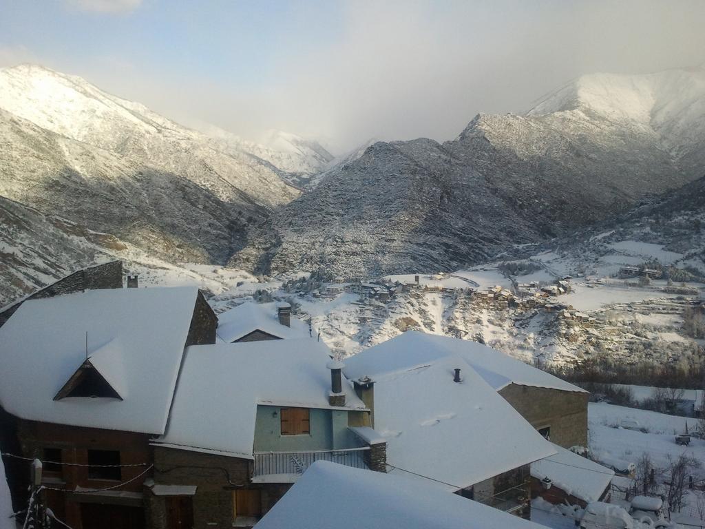 Lo Paller De Roc Montescladó المظهر الخارجي الصورة